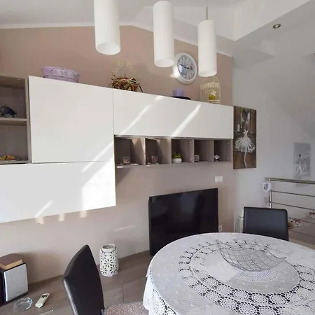 In - Insel Krk 13319 Apartment Njivice