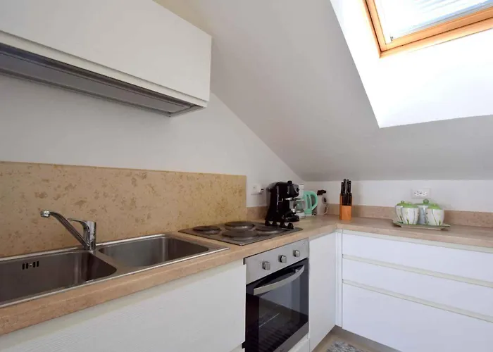 In - Insel Krk 13319 * ニヴィーチェ